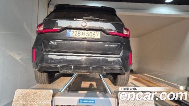 BMW X1 sDrive 20i M Sport — пробег 80 318 км — фото 2 из 3