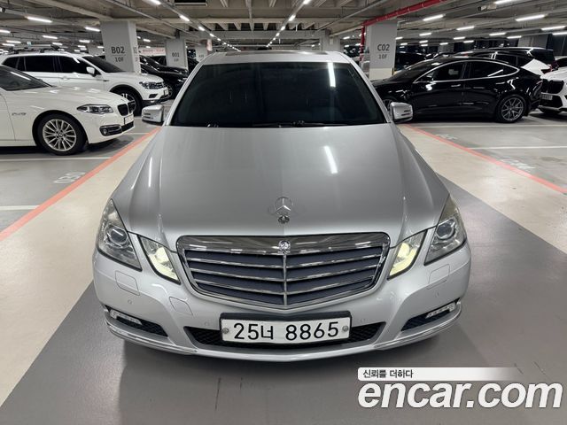 Mercedes-Benz E-Class E300 Elegance — пробег 82 700 км — фото 1 из 5