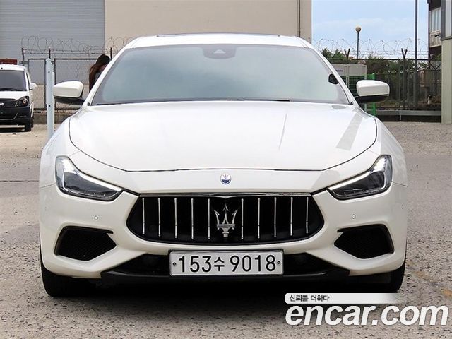 Maserati Ghibli 3.0 3rd — пробег 65 369 км — фото 1 из 5