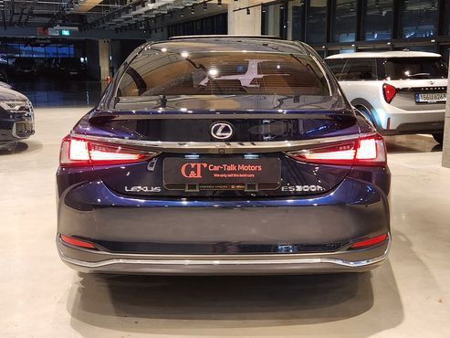 Lexus ES Executive — пробег 82 800 км — фото 4 из 5