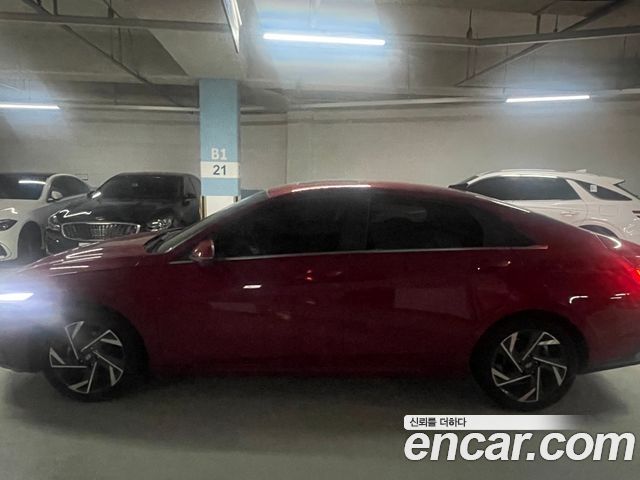 Hyundai AVANTE 1.6 Inspiration — пробег 18 851 км — фото 3 из 5