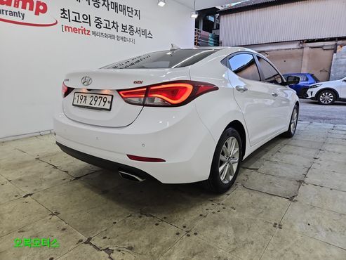 Hyundai AVANTE 1.6 GDi Modern Standard — пробег 28 493 км — фото 2 из 5