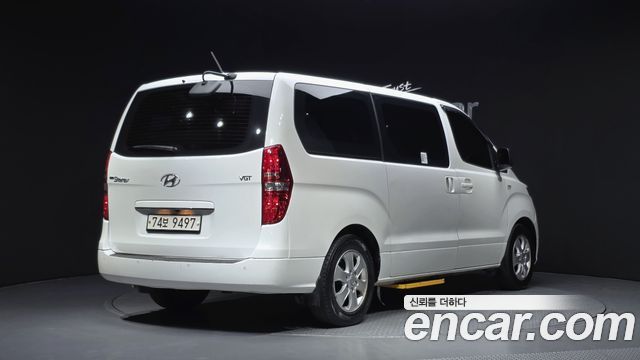 Hyundai Starex Wagon 12-Seater Smart — пробег 108 257 км — фото 2 из 5