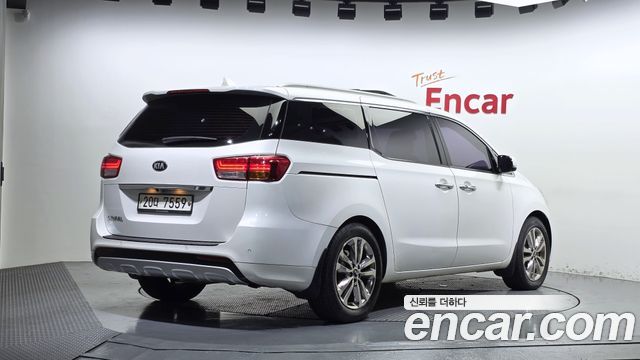 Kia Carnival из Кореи Encar