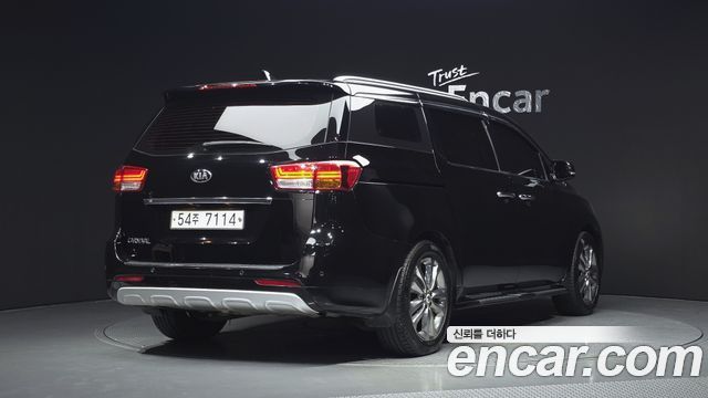 Kia Carnival 9-seater Prestige — пробег 113 369 км — фото 2 из 5