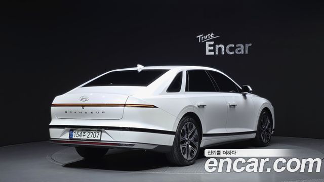 Hyundai Grandeur из Кореи Encar