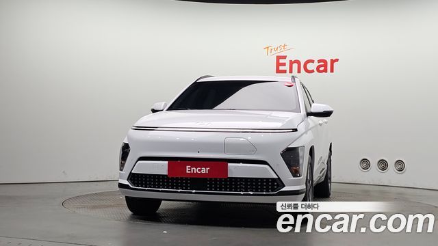 Hyundai Kona Long Range Premium — пробег 9 247 км — фото 3 из 5