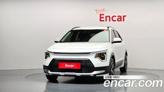 Kia Niro Trendy — пробег 156 730 км — фото 3 из 5