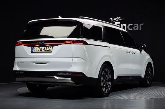 Kia Carnival Gasoline 7-Seater Signature — пробег 90 718 км — фото 2 из 5