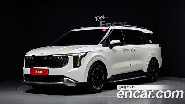 Kia Carnival Diesel 9-Seater Signature — пробег 40 067 км — фото 1 из 5