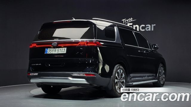 Kia Carnival из Кореи Encar