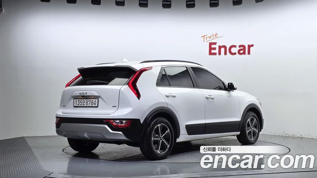 Kia Niro Trendy — пробег 116 270 км — фото 2 из 5