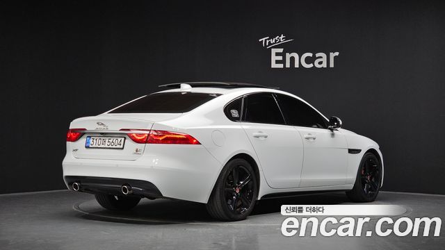 Jaguar XF 3.0 S AWD — пробег 125 544 км — фото 2 из 5