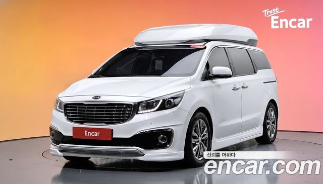 Kia Carnival Gasoline 9-seater Hi-Limousine Noblesse — пробег 102 469 км — фото 1 из 5