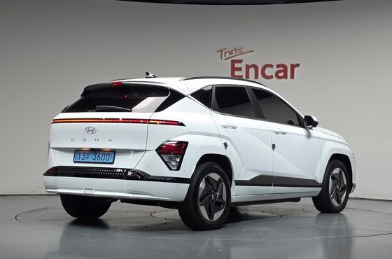 Hyundai Kona Long Range Premium — пробег 45 374 км — фото 2 из 5