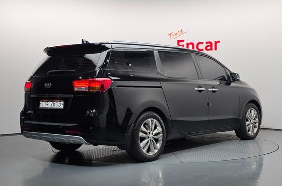 Kia Carnival 9-seater Prestige — пробег 158 822 км — фото 2 из 5