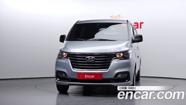 Hyundai Starex Van 5-Seater Smart — пробег 35 421 км — фото 3 из 5