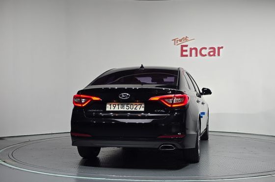 Hyundai Sonata 2.0 Premium — пробег 169 831 км — фото 4 из 5