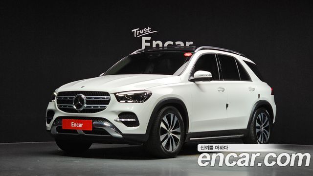 Mercedes-Benz GLE-Class GLE300d 4MATIC — пробег 64 551 км — фото 1 из 5