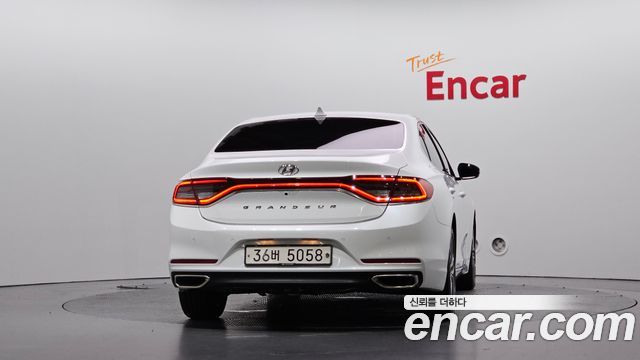 Hyundai Grandeur из Кореи Encar