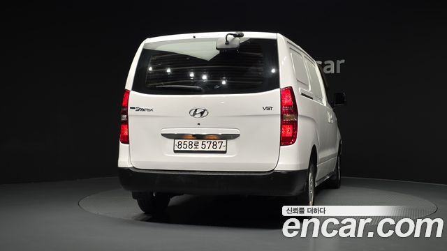 Hyundai Starex Van 3-Seater Style — пробег 111 869 км — фото 4 из 5