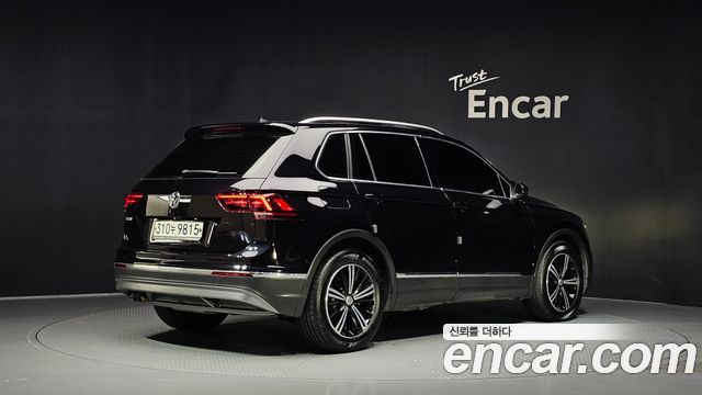 Volkswagen Tiguan 2.0 TDI Prestige — пробег 89 965 км — фото 2 из 5