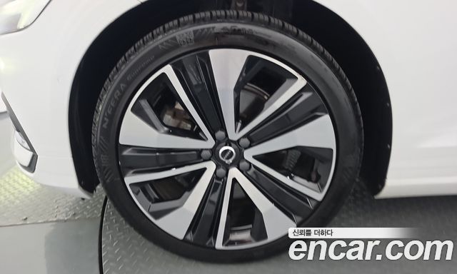 Volvo S60 из Кореи Encar