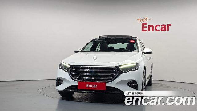 Mercedes-Benz E-Class E220d 4MATIC Exclusive — пробег 1 879 км — фото 3 из 5