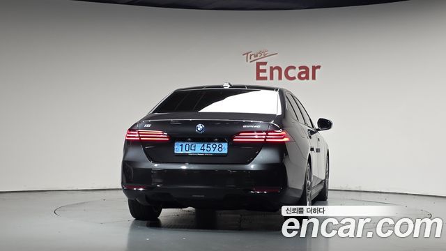 BMW i5 из Кореи Encar