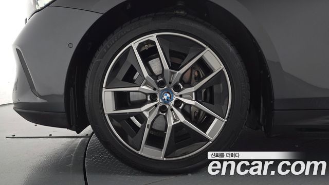 BMW i5 из Кореи Encar