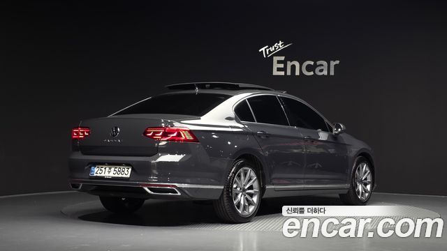 Volkswagen Passat 2.0 TDI Prestige — пробег 78 186 км — фото 2 из 5