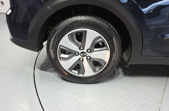 Kia Niro Prestige — пробег 69 612 км — фото 5 из 5