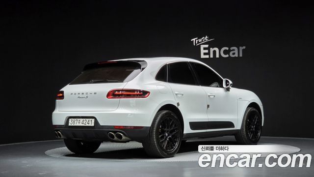 Porsche Macan 3.0 S Diesel 95B — пробег 168 343 км — фото 2 из 5