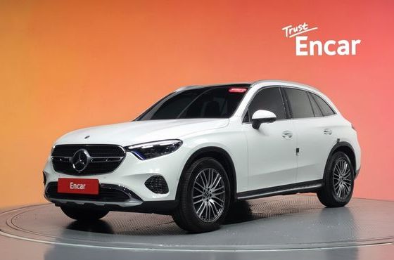 Mercedes-Benz GLC-Class GLC 300 4MATIC Avantgarde — пробег 9 741 км — фото 1 из 5