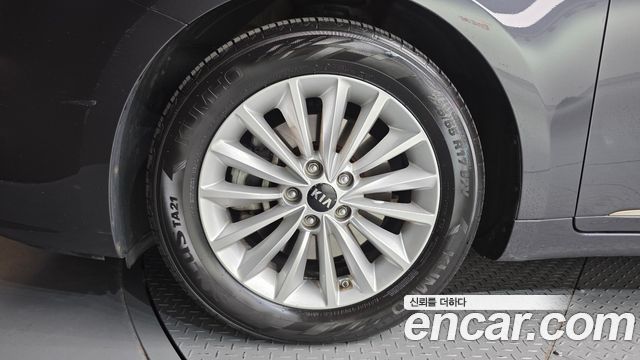 Kia K7 из Кореи Encar
