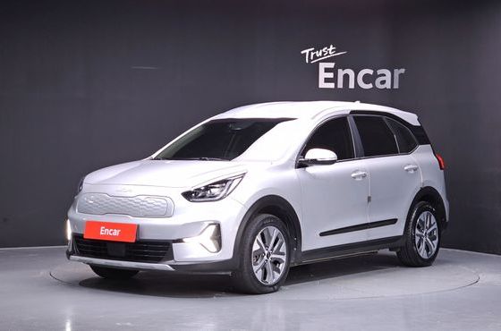 Kia Niro Air — пробег 85 680 км — фото 1 из 5