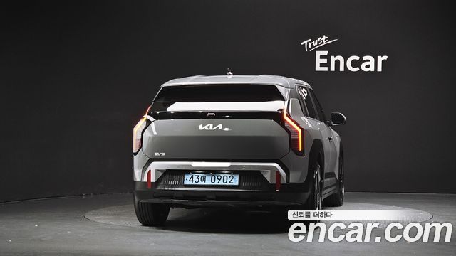 Kia EV3 из Кореи Encar