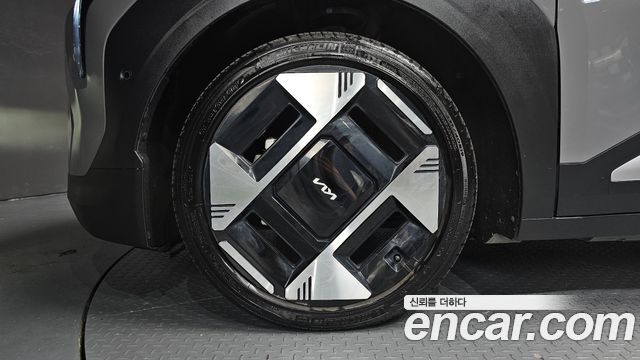 Kia EV3 из Кореи Encar