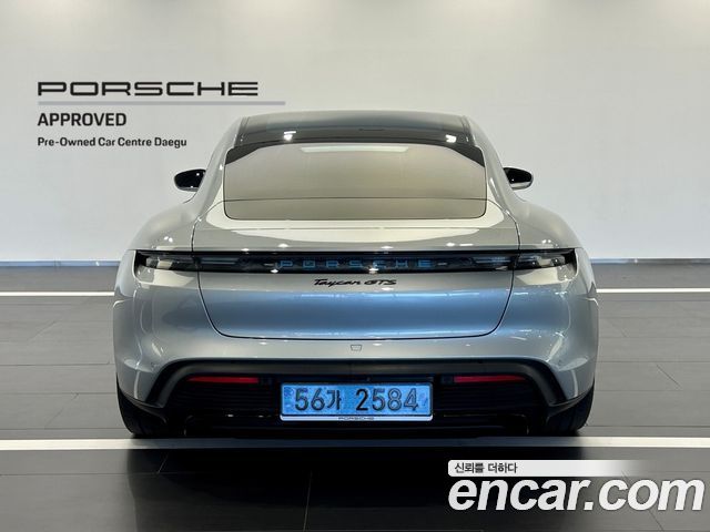 Porsche Taycan из Кореи Encar
