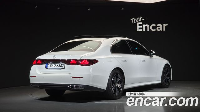 Mercedes-Benz E-Class из Кореи Encar