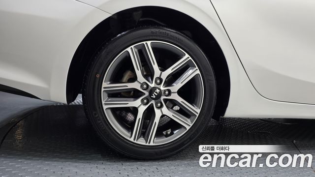 Kia K3 из Кореи Encar