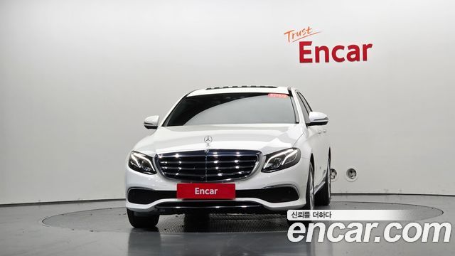 Mercedes-Benz E-Class из Кореи Encar