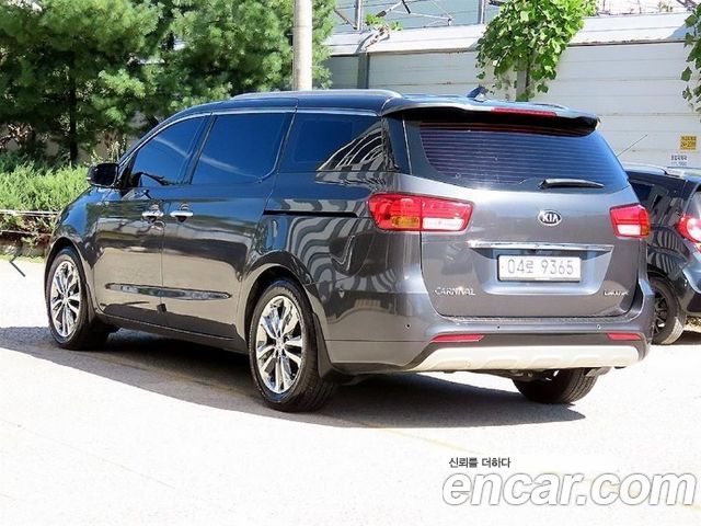 Kia Carnival 7-seater Limousine President — пробег 141 929 км — фото 3 из 5