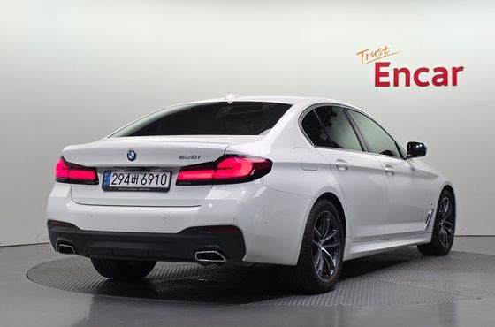BMW 5-Series 520i M Sport — пробег 43 269 км — фото 2 из 5