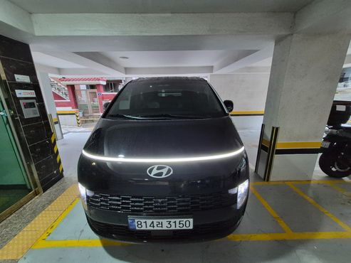 Hyundai Staria HEV 1.6T Cargo 5-Seater Modern — пробег 4 100 км — фото 1 из 5
