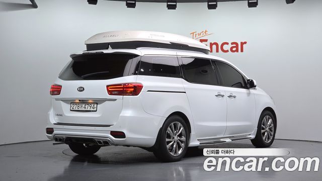 Kia Carnival из Кореи Encar