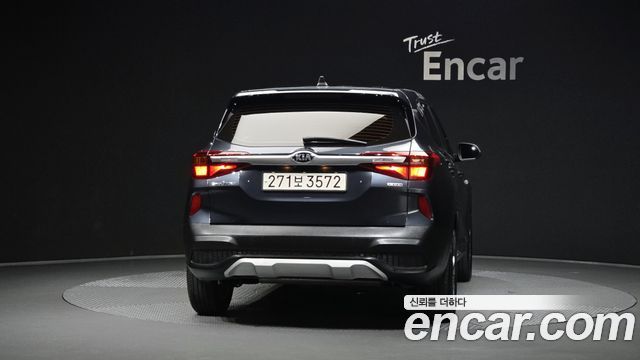 Kia Seltos из Кореи Encar