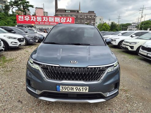 Kia Carnival Diesel 9-Seater Signature — пробег 200 000 км — фото 1 из 5
