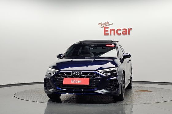 Audi A3 40 TFSI Premium — пробег 4 341 км — фото 3 из 5