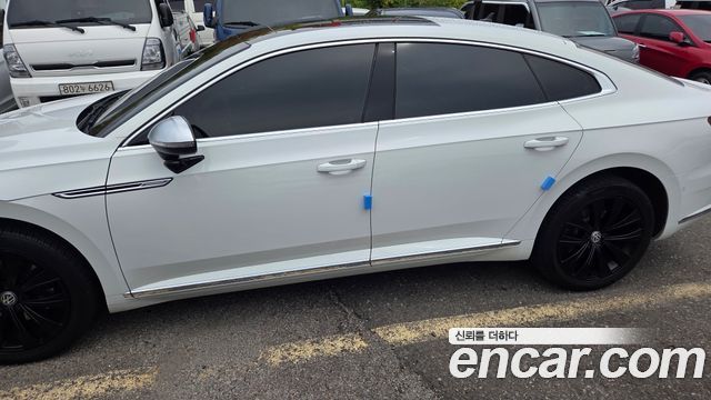 Volkswagen Arteon 2.0 TDI Premium — пробег 99 730 км — фото 4 из 5
